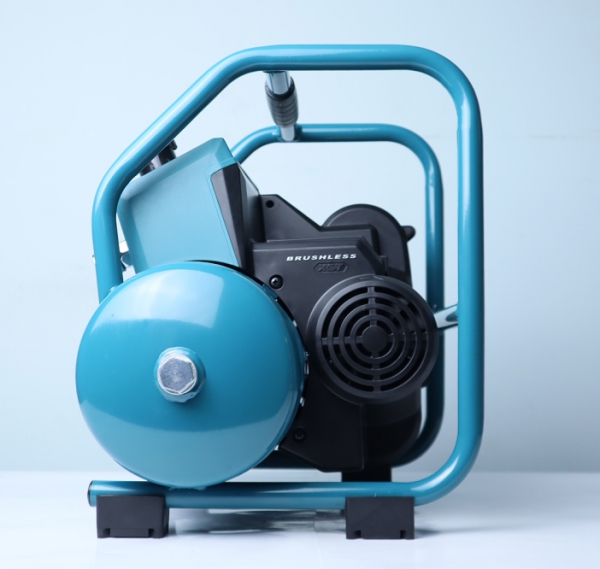 Máy nén khí dùng pin 40Vmax XGT Makita AC001GZ (Chưa Pin & Sạc)